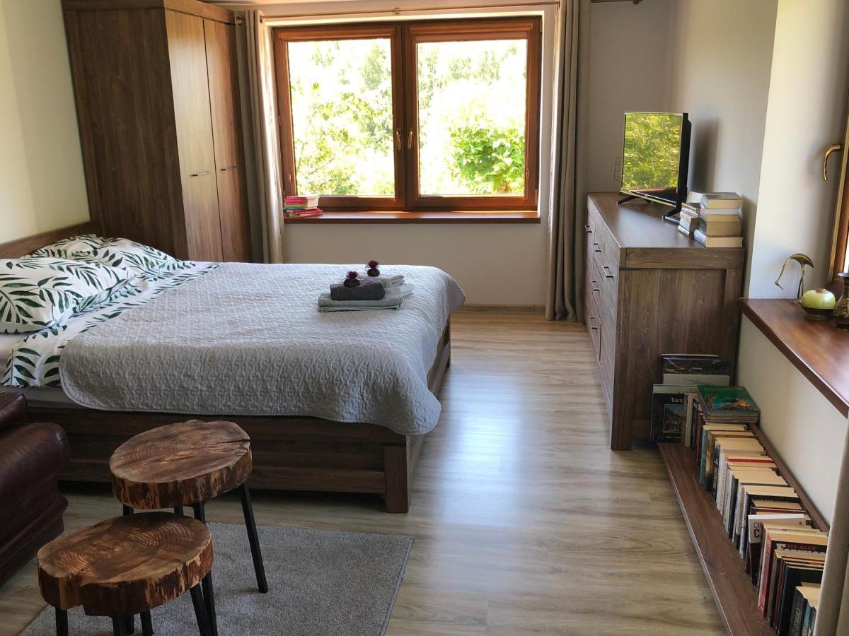 Czytelnia W Sadzie Villa Krzykawka Exteriör bild